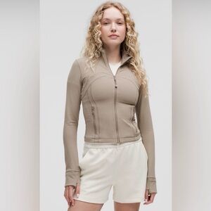 Lululemon Define Cropped Jacket in Warm Ash Gray